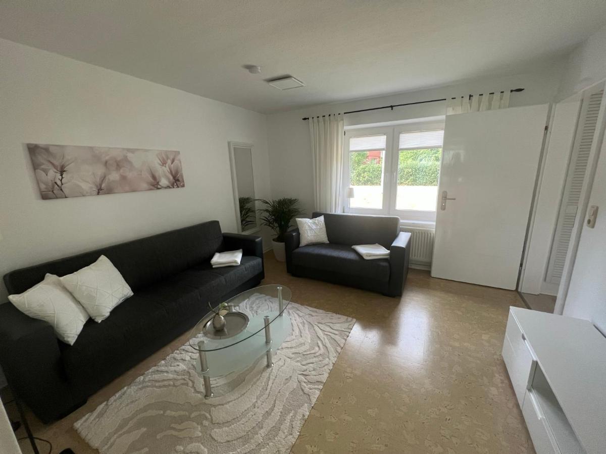 Familienfreundliche Ferienwohnung Mit Wintergarten Badow エクステリア 写真